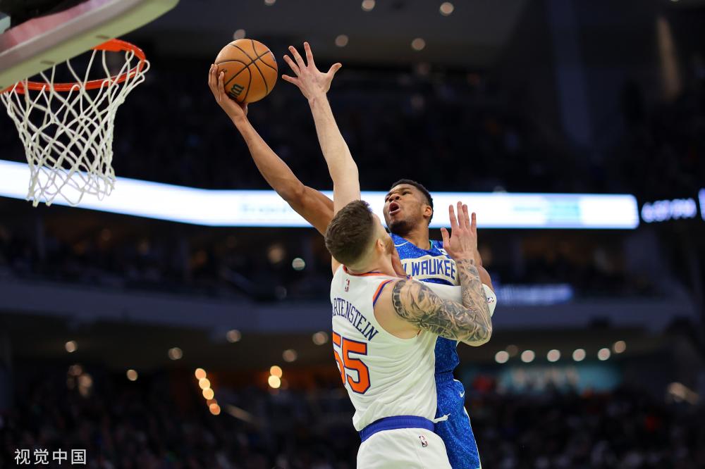 她通过改变 她通过改变