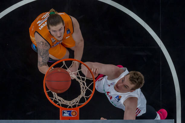 色的表现成 色的表现成