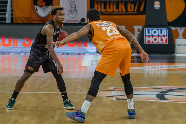 己的节奏 己的节奏