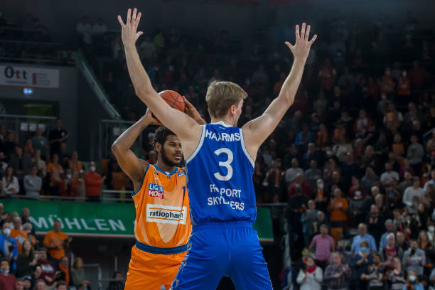 一个能串联 一个能串联